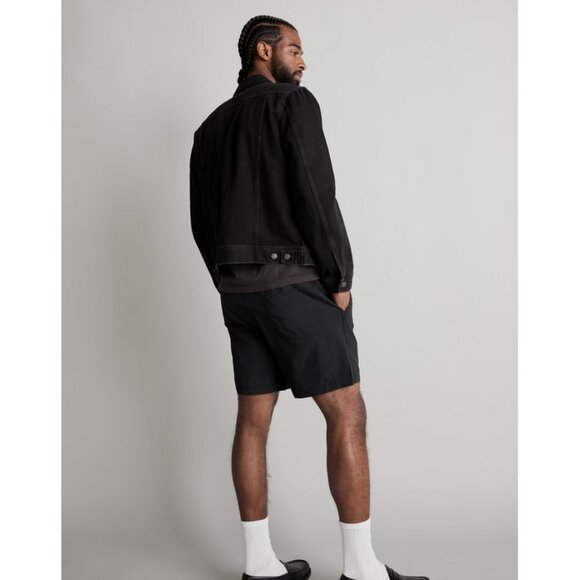Madewell 6 1/2" (Re)sourced Everywear Shorts in Almost Black - Picture 4 of 16